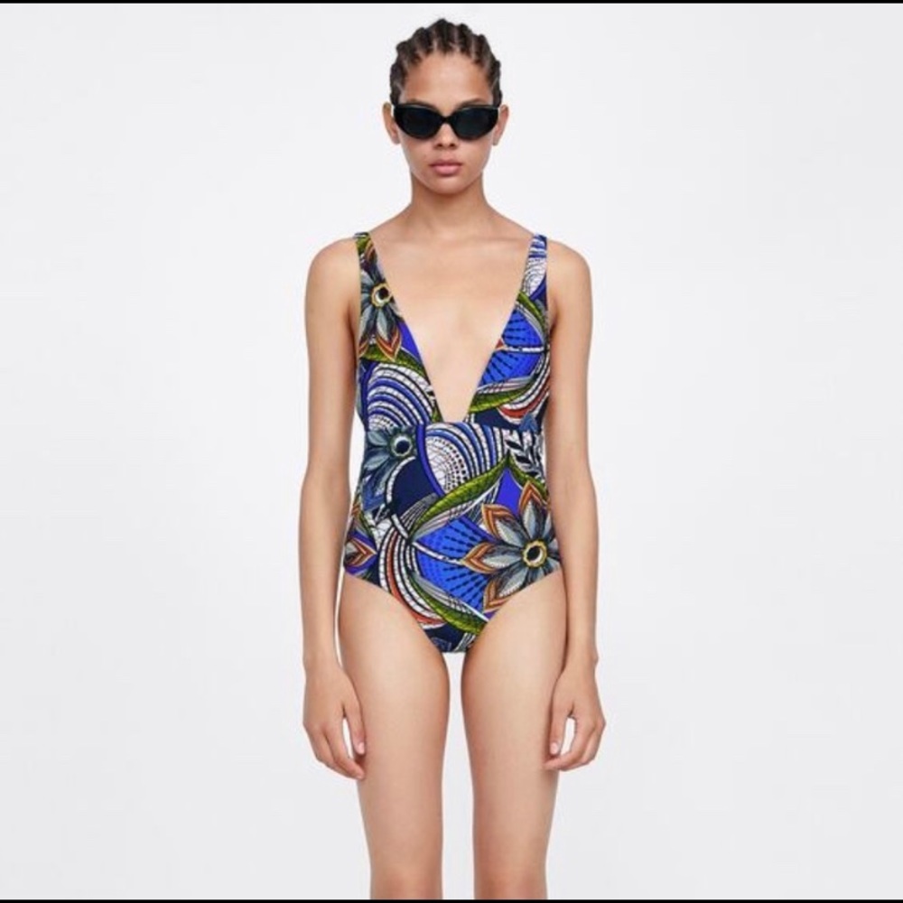 🌤️NWT ZARA FLORAL PRINT V CUT BATHING SUIT 🌤️